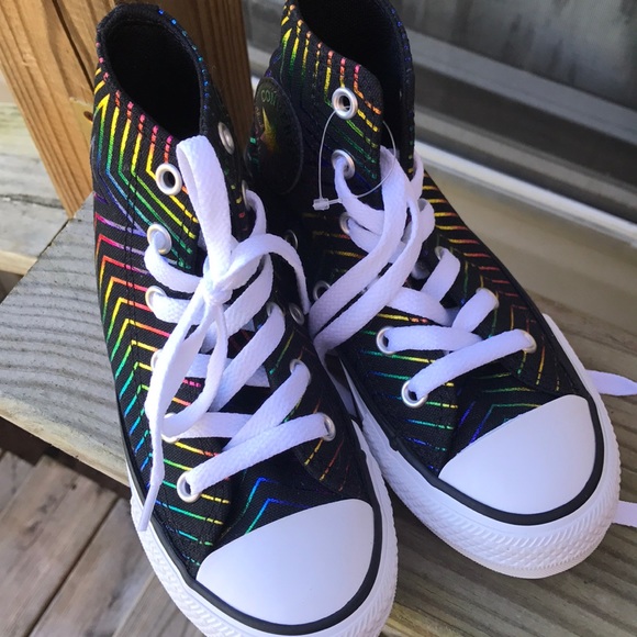 Converse Kids High Tops NWOT - Picture 2 of 5